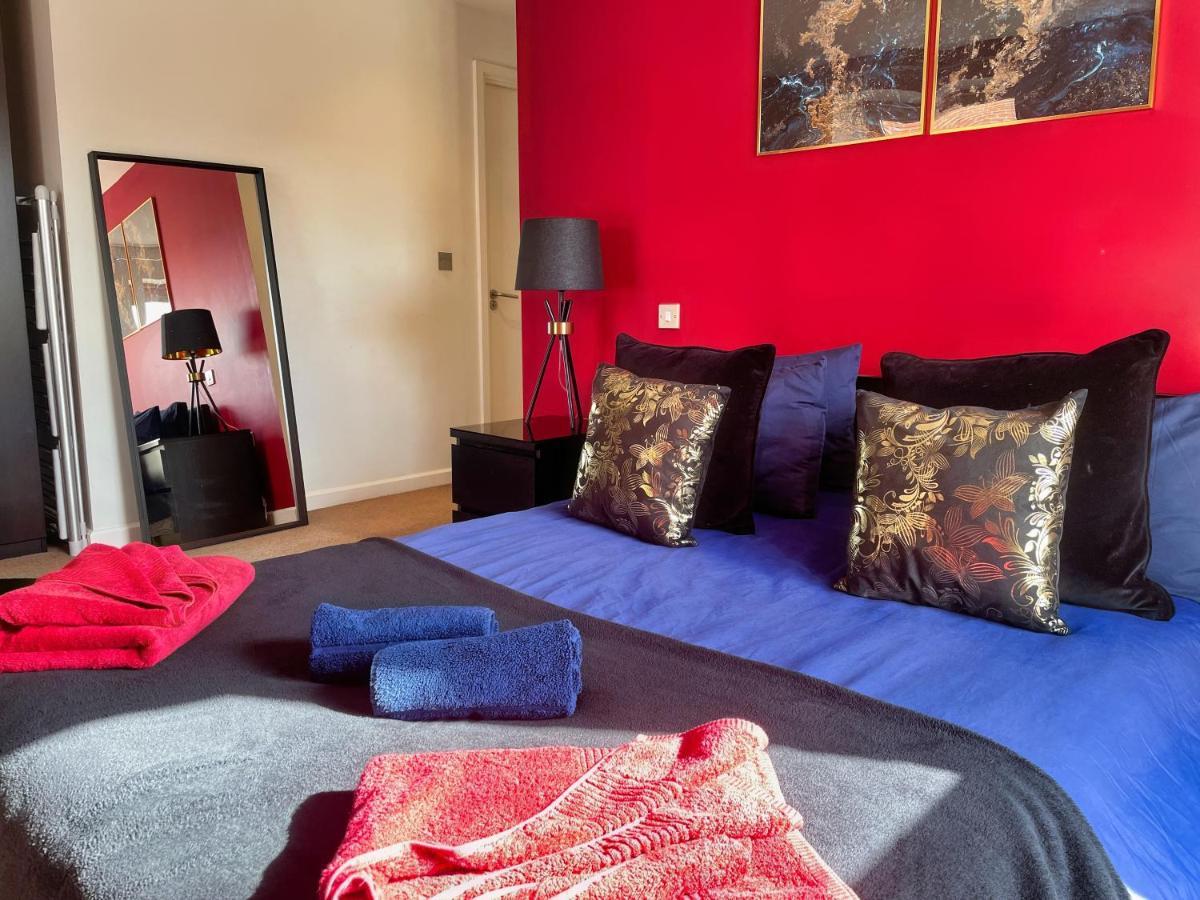 Historic Clock Tower Apartment With Rooftop Terrace And Free Secure Parking Sheffield Exterior photo