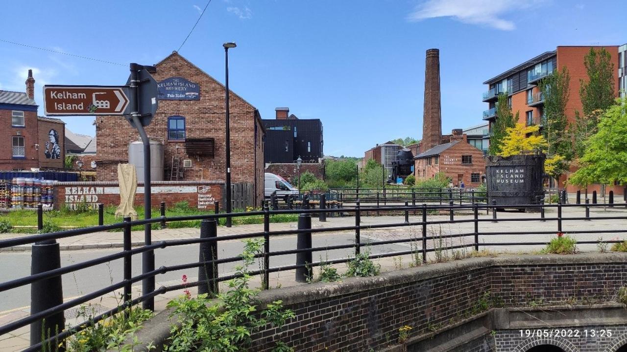 Historic Clock Tower Apartment With Rooftop Terrace And Free Secure Parking Sheffield Exterior photo