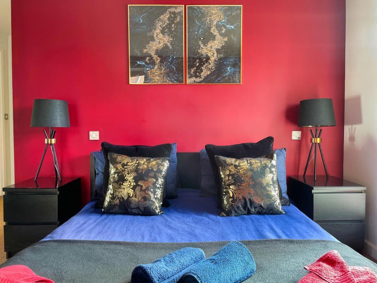 Historic Clock Tower Apartment With Rooftop Terrace And Free Secure Parking Sheffield Exterior photo